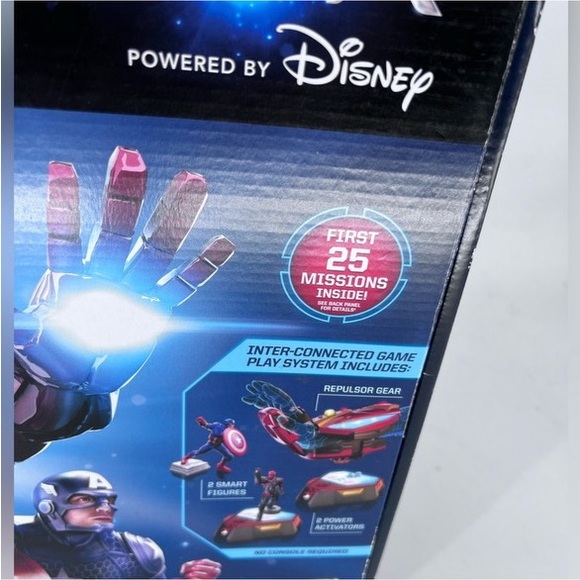 NIB Hasbro Playmation Marvel Avengers Starter Pack - Picture 11 of 16